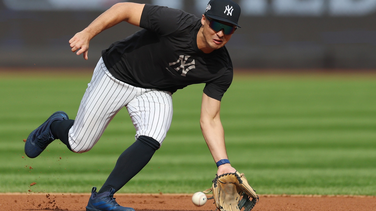 New York Yankees shortstop Anthony Volpe reacts during a game amid fan boos as he addresses criticism and mounting pressure ahead of the 2026 season.